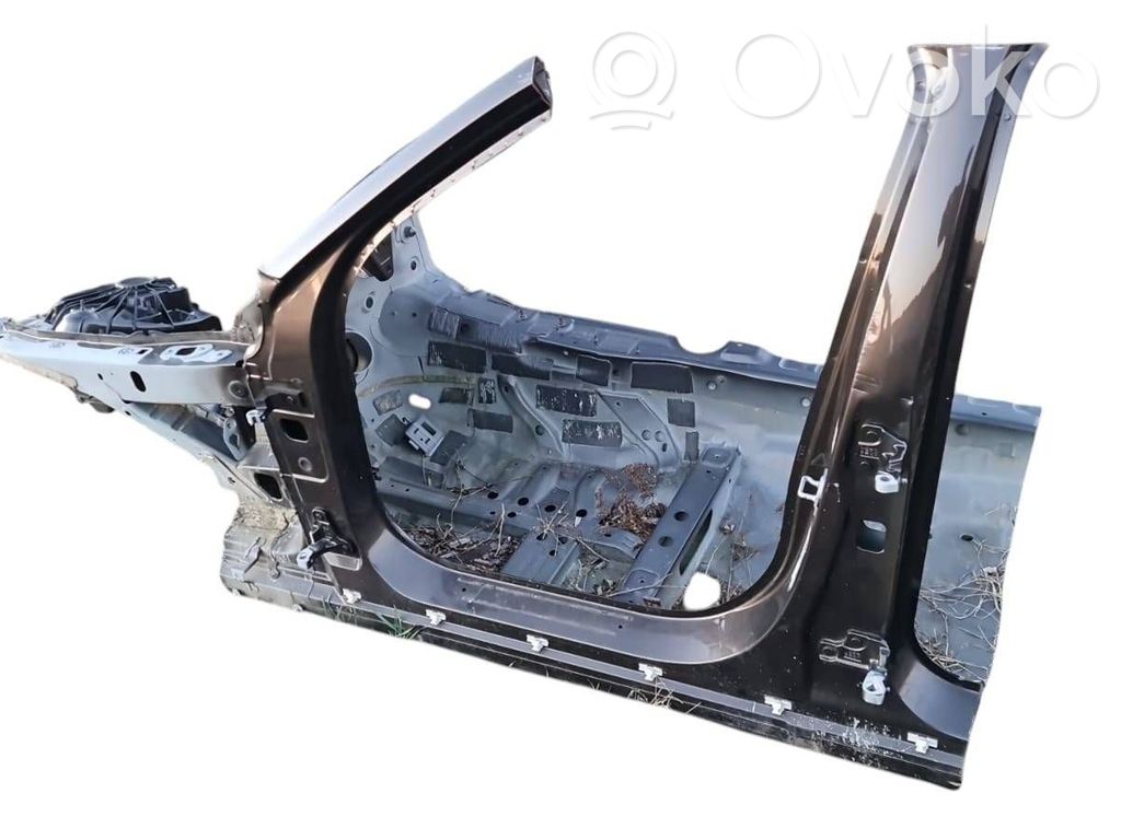 Mercedes-Benz C W205 Ćwiartka przednia 
