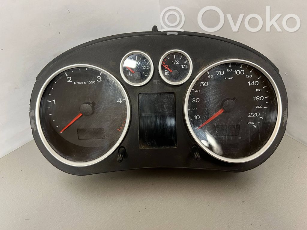 Audi A2 Spidometrs (instrumentu panelī) 