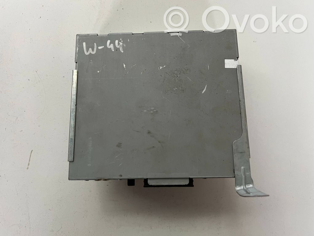 Volkswagen Touareg II Panel / Radioodtwarzacz CD/DVD/GPS 