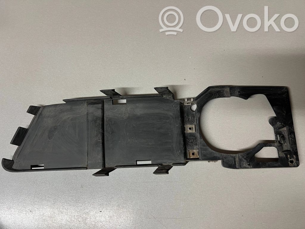 BMW 3 E90 E91 Kratka dolna zderzaka przedniego 