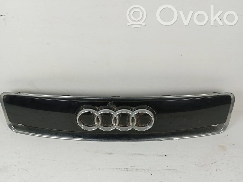 Audi A2 Front bumper upper radiator grill 