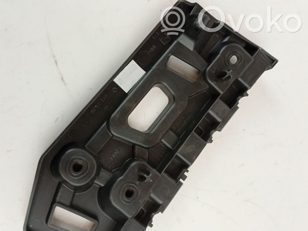 Dacia Dokker Front bumper mounting bracket 
