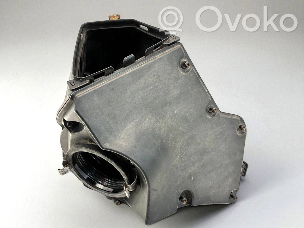 Air filter box   8K0133837A,8K0133843