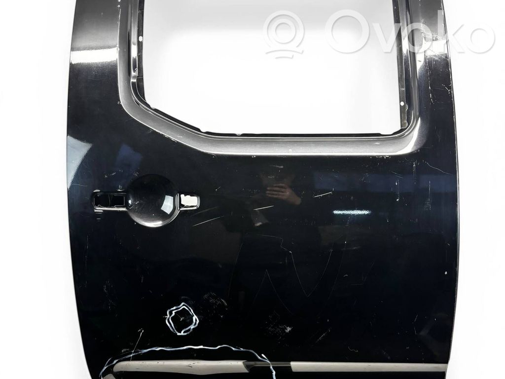 Nissan Navara D40 Galinės durys 