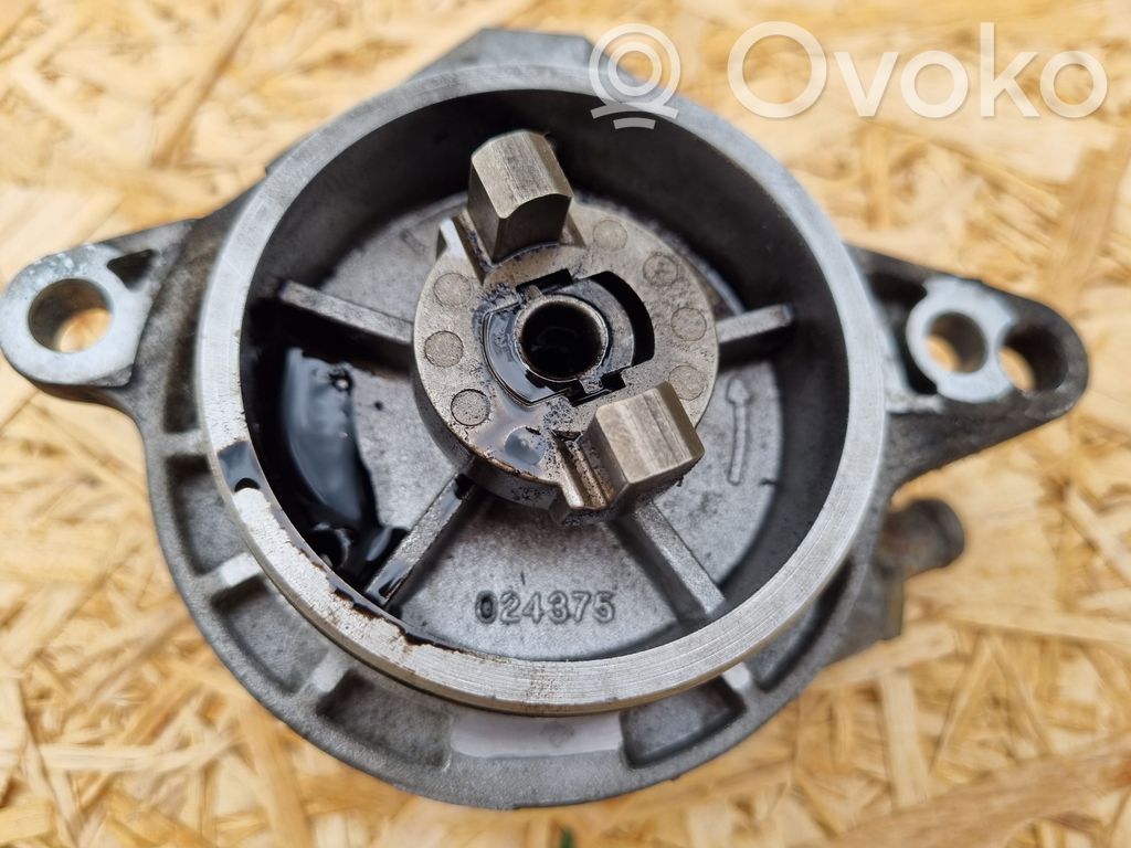 BMW 5 E39 Pompe à vide 