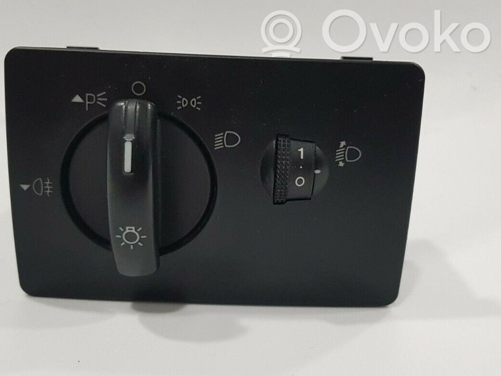 Ford Focus C-MAX Light switch 
