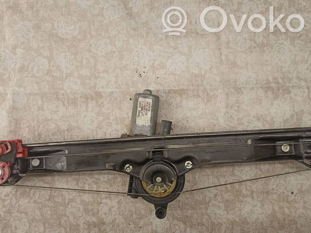 Fiat Grande Punto Elektryczny podnośnik szyby drzwi przednich 