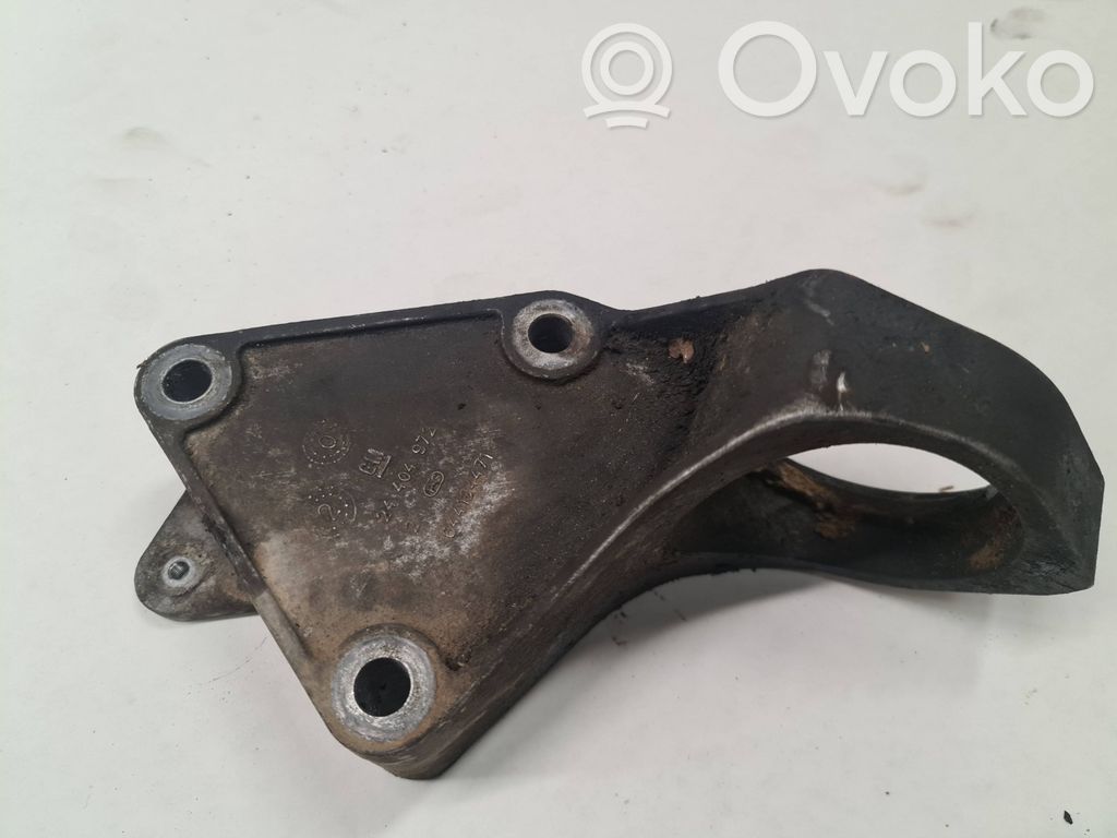 Opel Zafira A Driveshaft support bearing bracket 