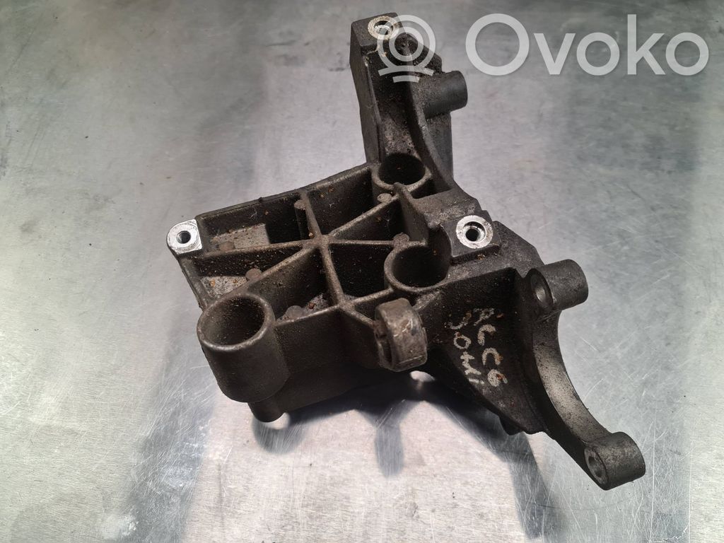Audi A6 S6 C6 4F Engine mounting bracket 