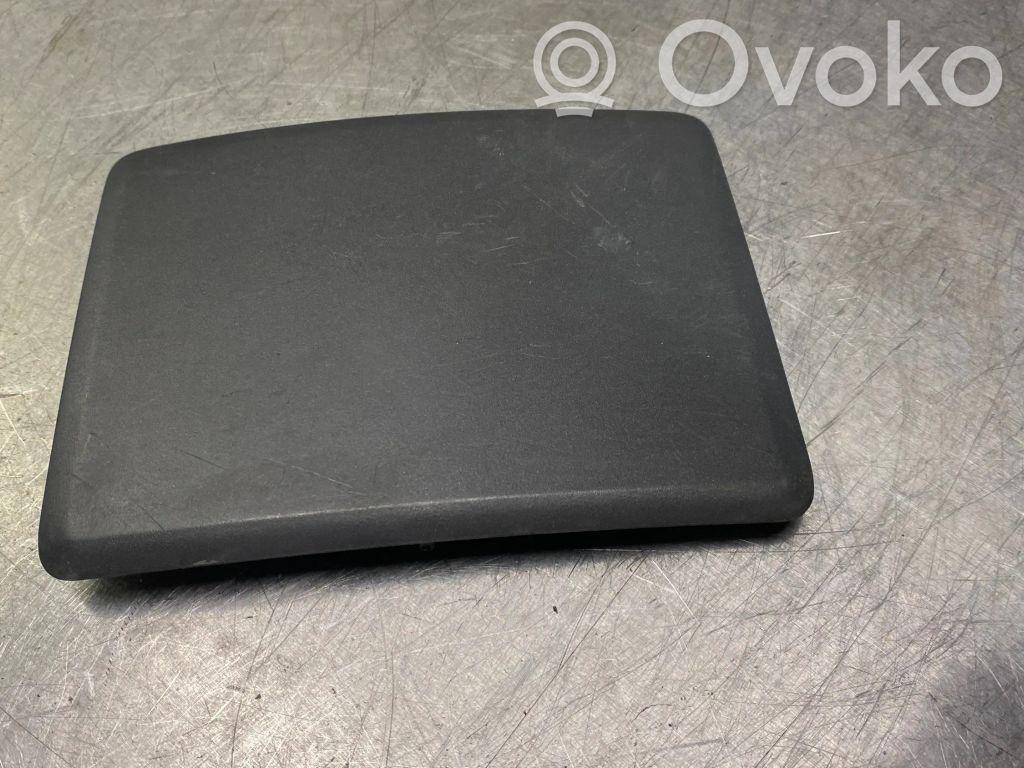 Volvo V70 Verkleidung Aschenbecher hinten 