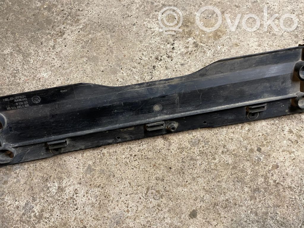 BMW 7 E65 E66 Ylempi jäähdyttimen ylätuen suojapaneeli 