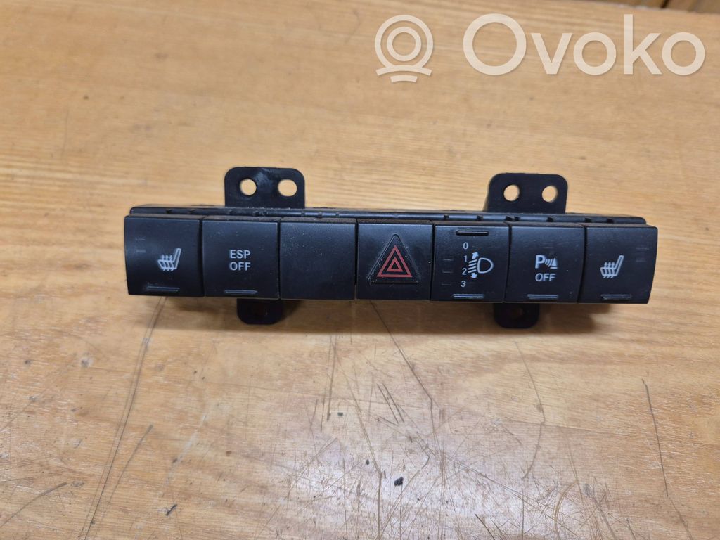 Dodge Nitro Multifunctional control switch/knob 