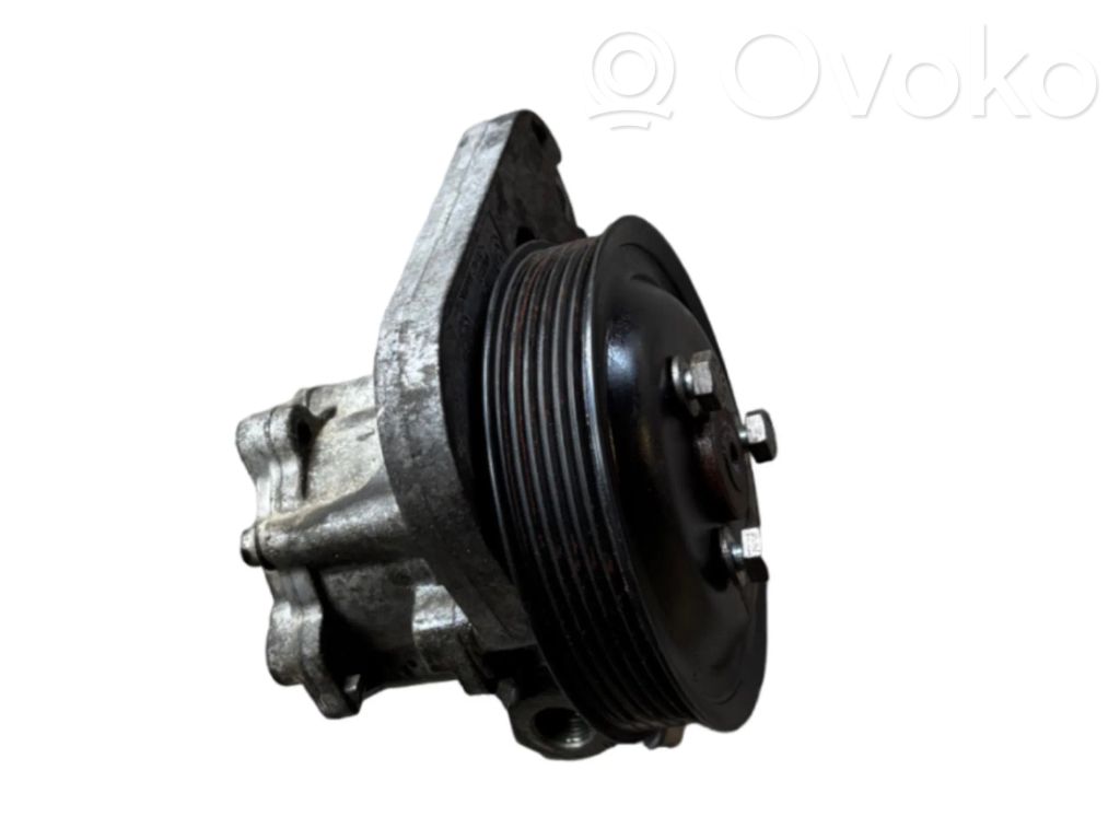 Power steering pump   678883803
