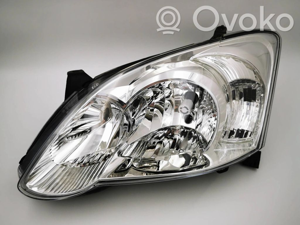 Toyota Corolla Verso E121 Headlight/headlamp 
