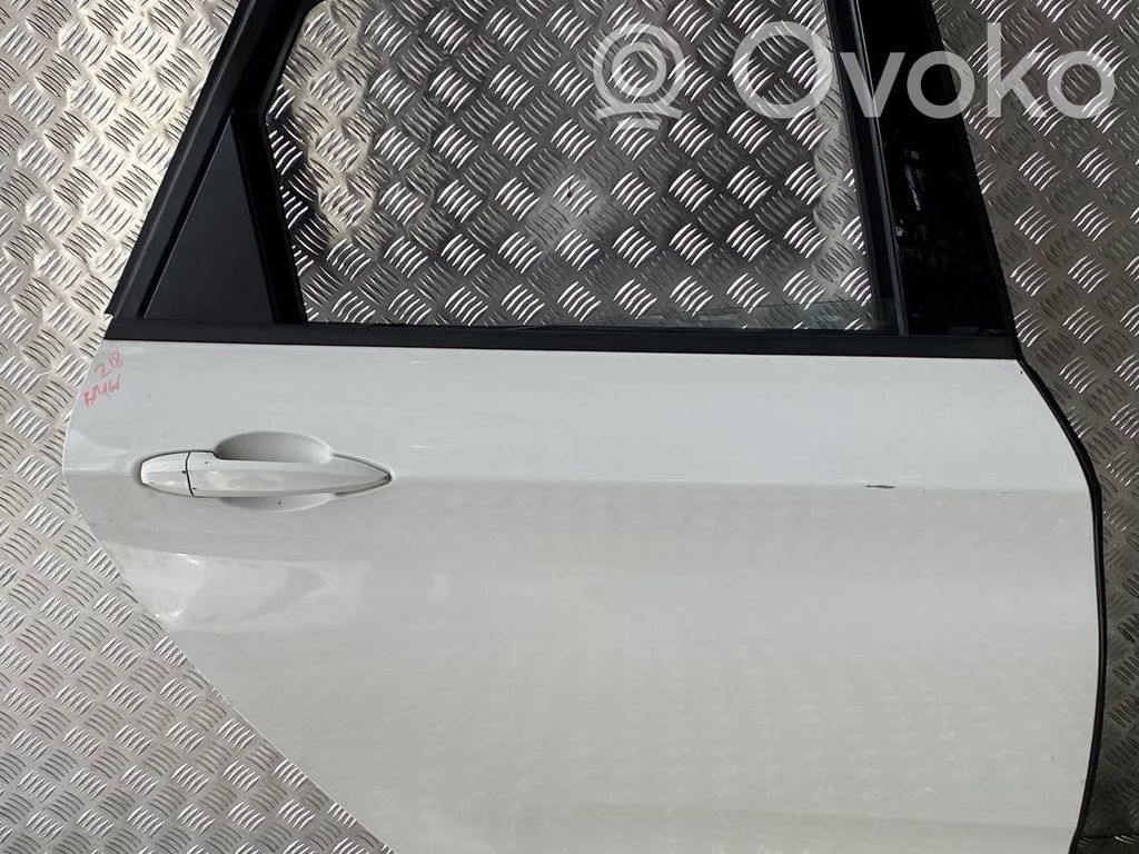 BMW 2 F45 Galinės durys 