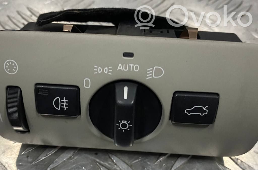 Volvo V40 Light switch 