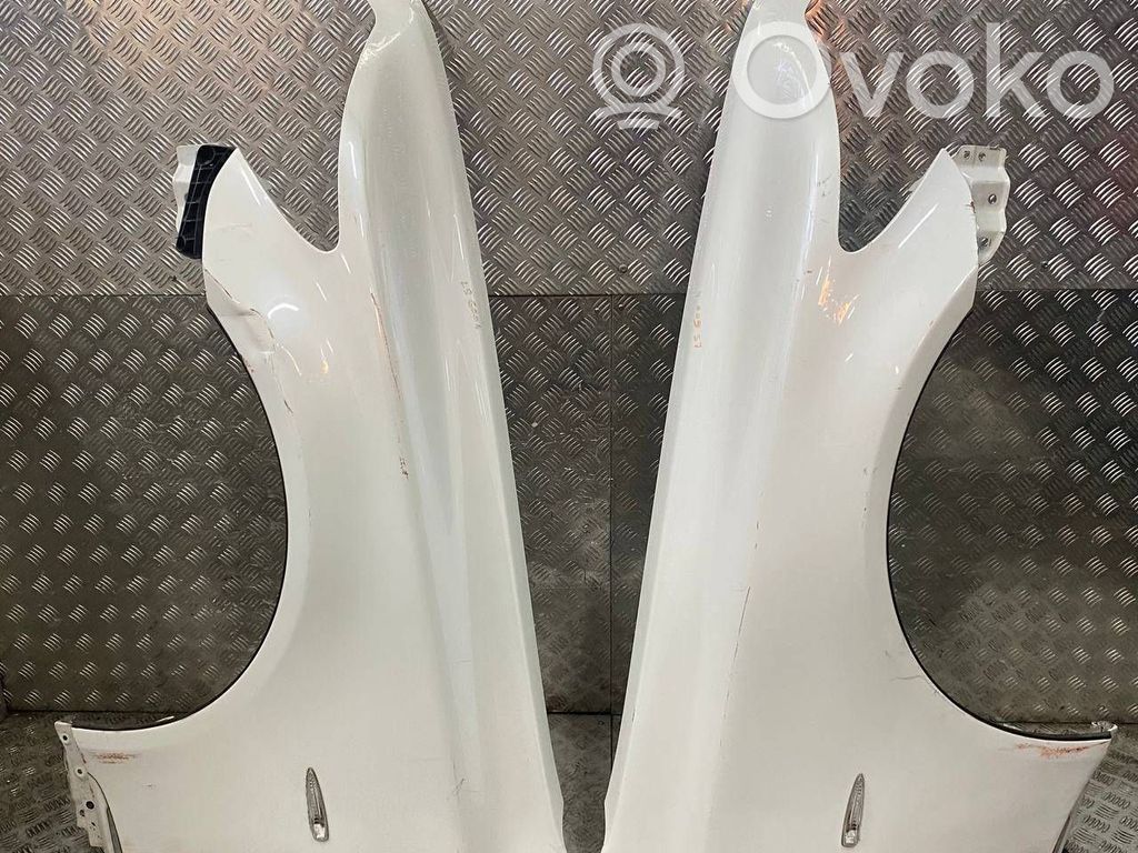 Lexus LS 460 - 600H Fender 