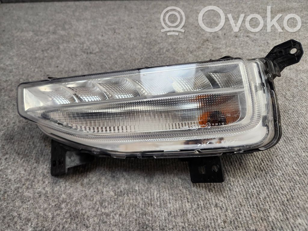 Volkswagen T-Roc Faro diurno con luce led 
