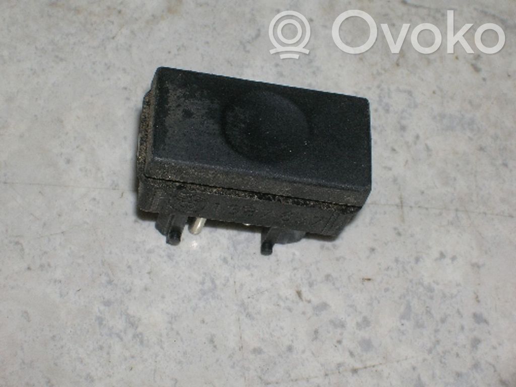 BMW 3 E36 Child safety switch 