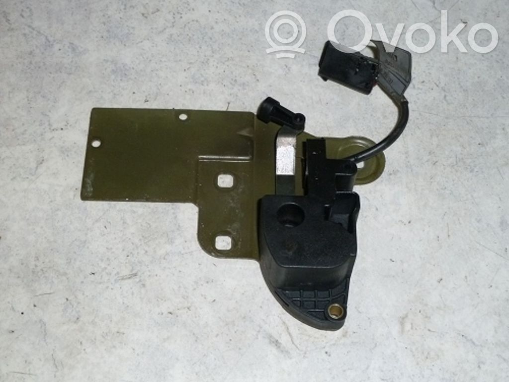 BMW 5 E34 Rear glass lock/latch 