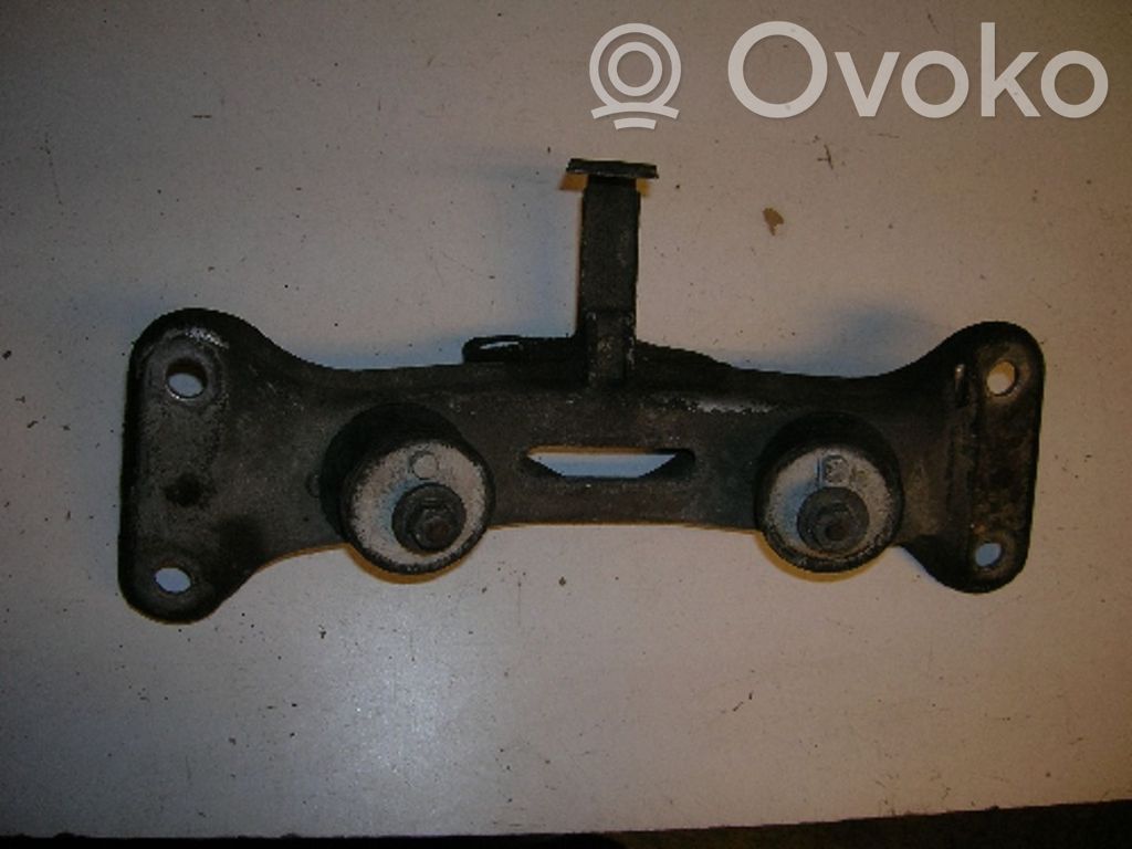 Gearbox mount   24701141017,24701141017