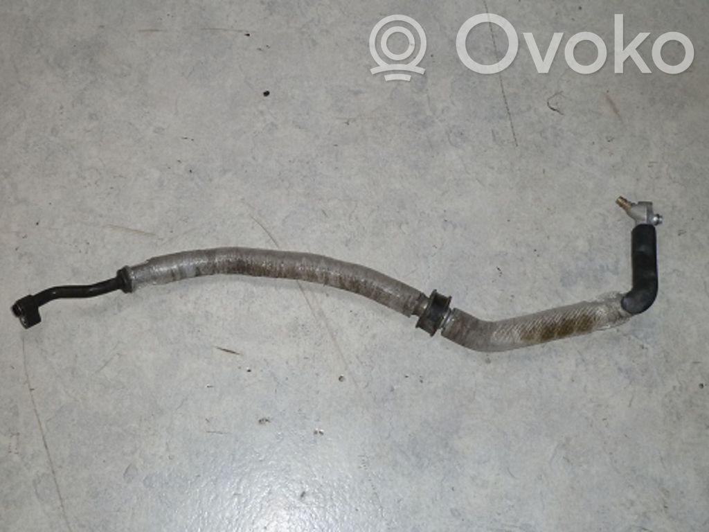 BMW 3 E36 Ilmastointilaitteen putki (A/C) 