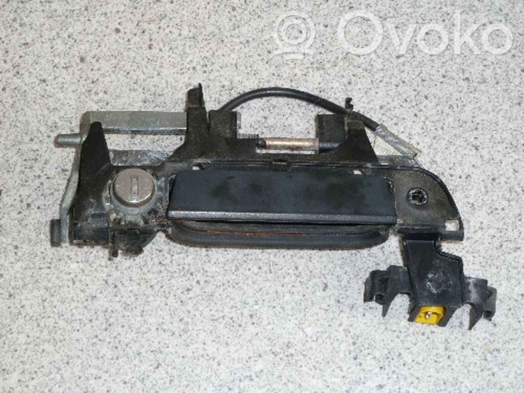 BMW 5 E34 Cerradura de puerta trasera 