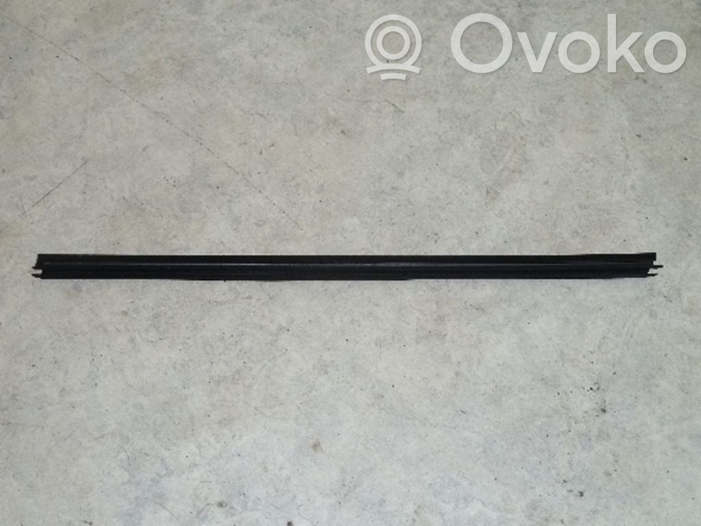 BMW 5 E39 Moldura protectora del borde delantero 
