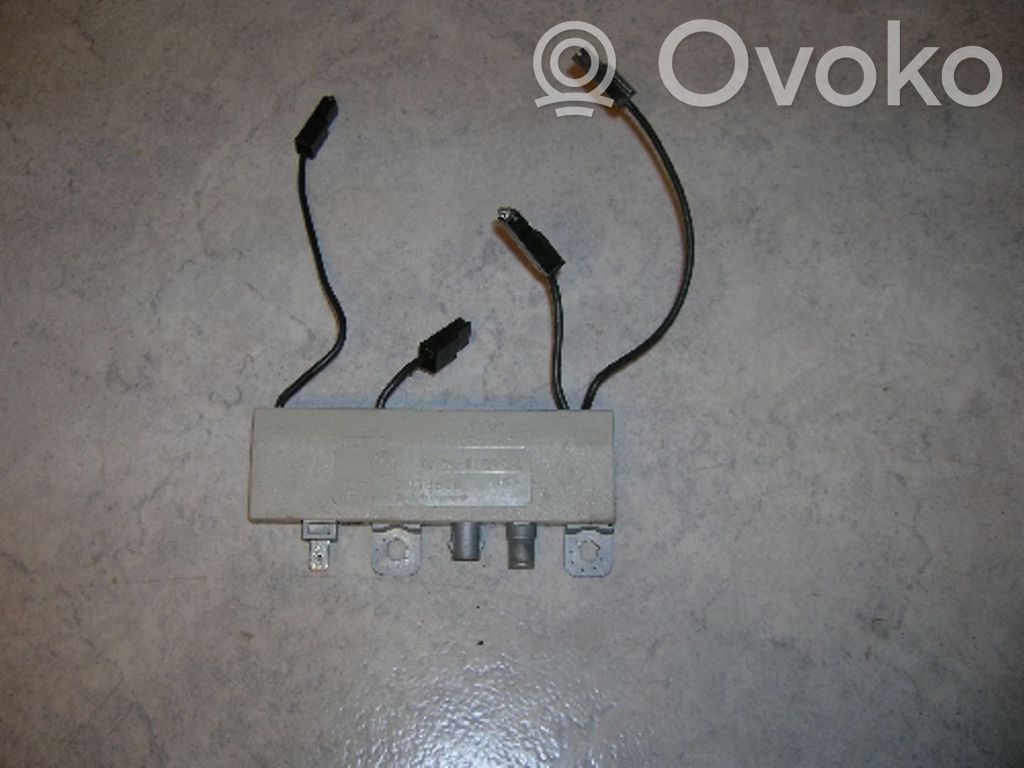 BMW 5 E34 Antenos stiprintuvas 