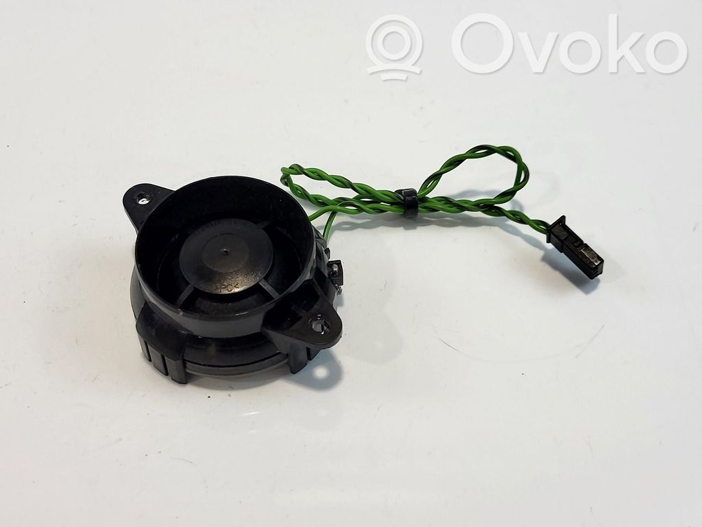 BMW 5 E39 Altavoz de la puerta delantera 
