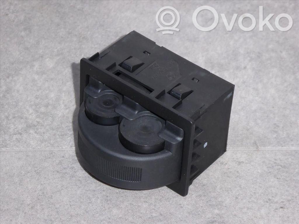 BMW 7 E38 Center console 