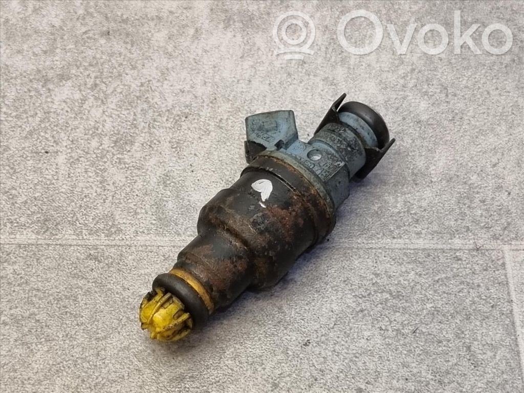 Inyector de combustible   13641731357,13641731357