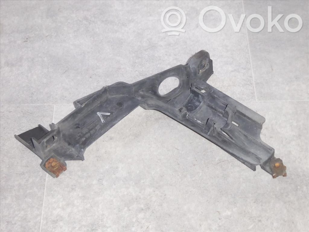 BMW 3 E46 Headlight/headlamp mounting bracket 
