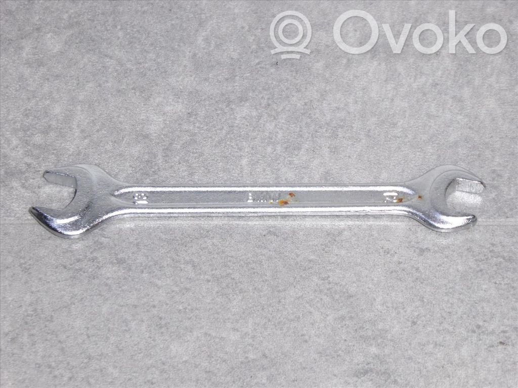BMW 3 E30 Tool set 