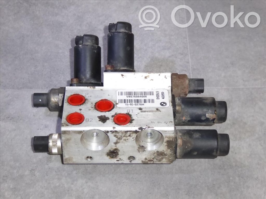 BMW 5 E60 E61 Power steering pump mounting bracket 