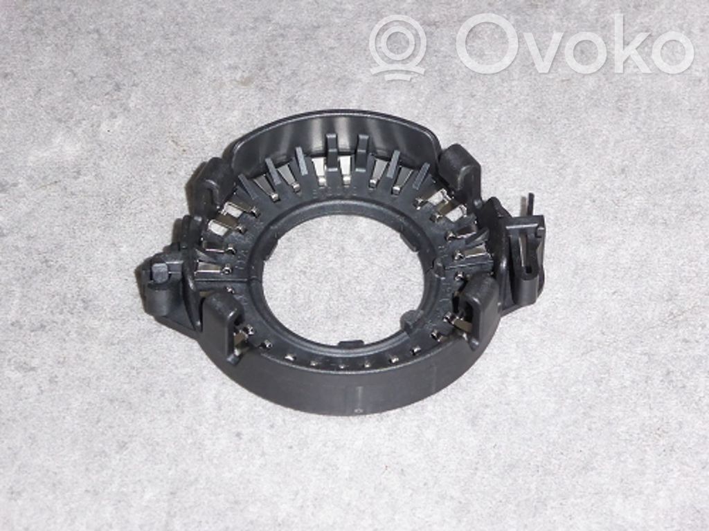 BMW 5 GT F07 Halterung Scheinwerfer 