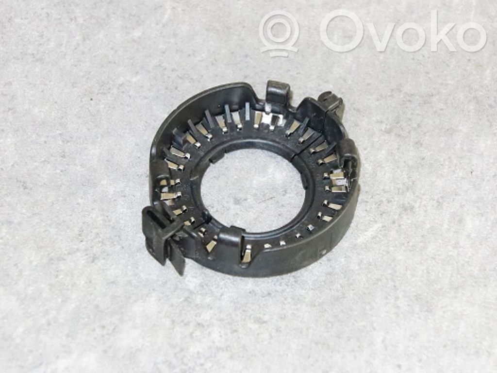 BMW 5 F10 F11 Halterung Scheinwerfer 