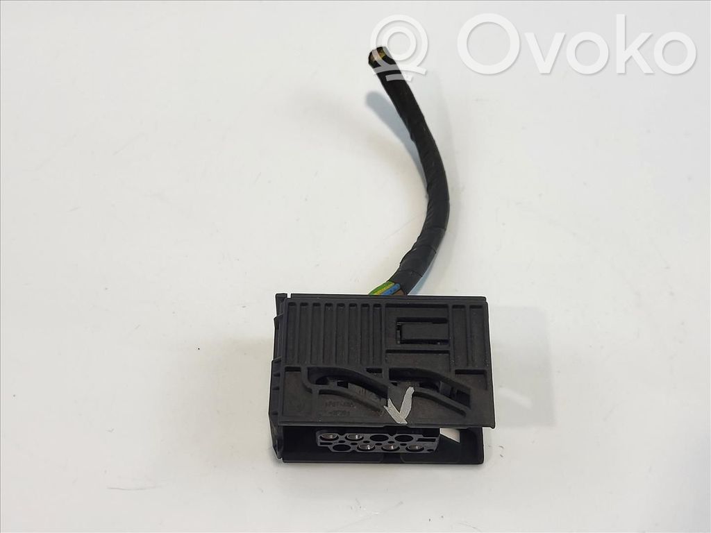 BMW X3 E83 Tow bar electric socket 