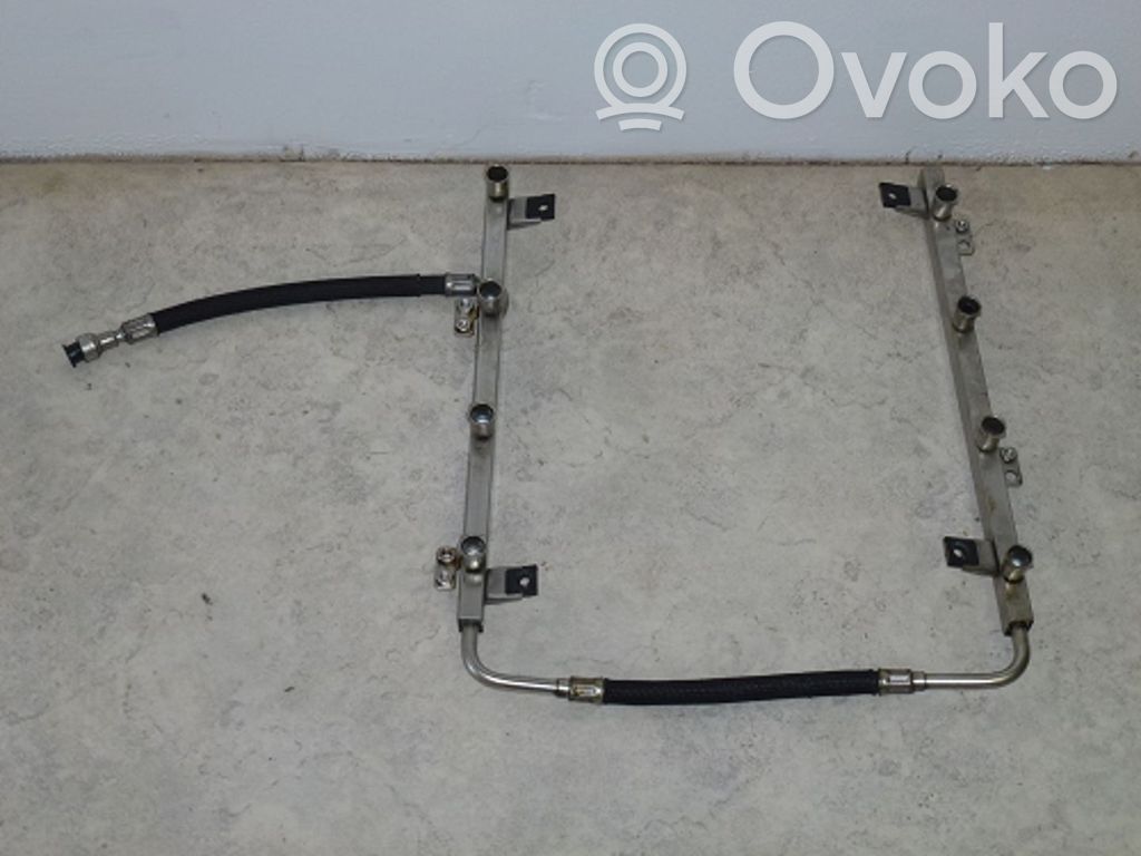 BMW 7 E65 E66 Polttoaineen ruiskutuksen syöttöletku 