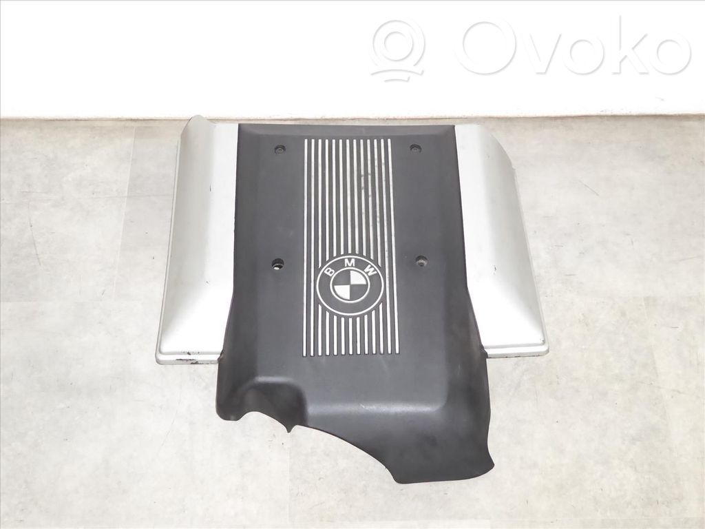 BMW X5 E53 Izolacja termiczna / wygłuszenie pokrywy / maski silnika 