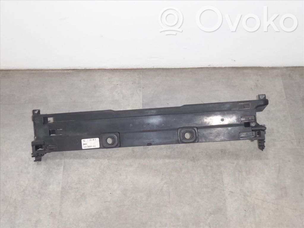 BMW 5 F10 F11 Uchwyt / Mocowanie chłodnicy 