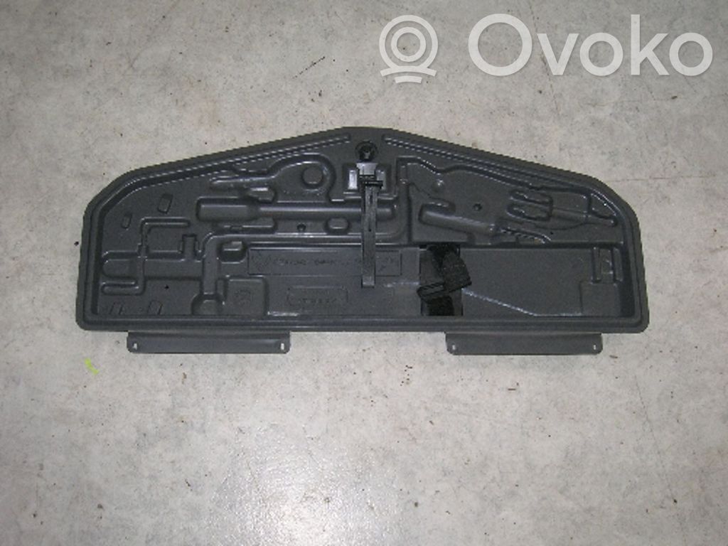 Tool box   71111182774,71111182774