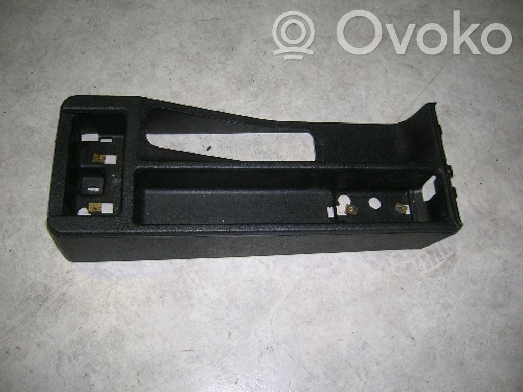 BMW 3 E36 Centrinė konsolė 