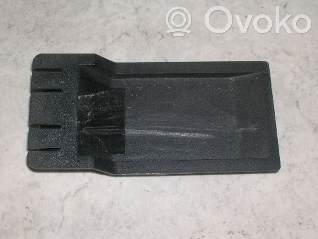 BMW 5 E39 Tie down hook / loop 