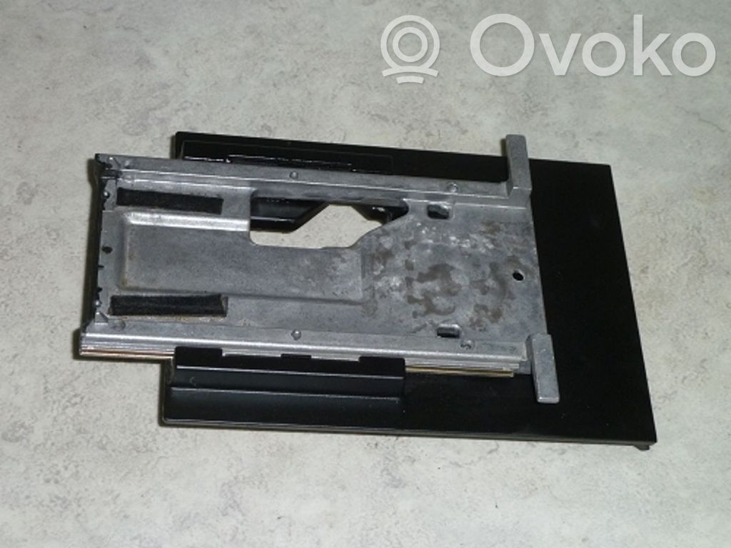 BMW 5 E39 Armrest 