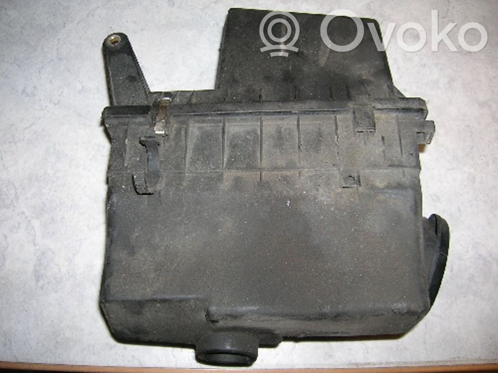 BMW 5 E34 Įsiurbimo rezonatorius 