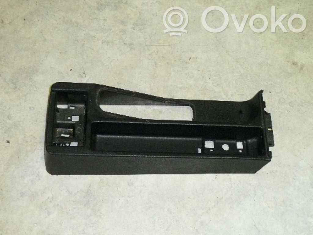 BMW 3 E36 Centrinė konsolė 