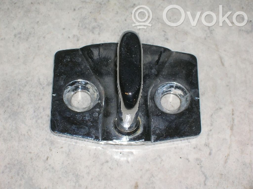 BMW 6 E63 E64 Takaoven lukon laukaisin 