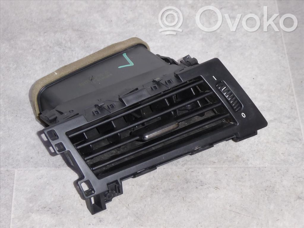 BMW 5 E60 E61 Moldura protectora de la rejilla de ventilación lateral del panel 