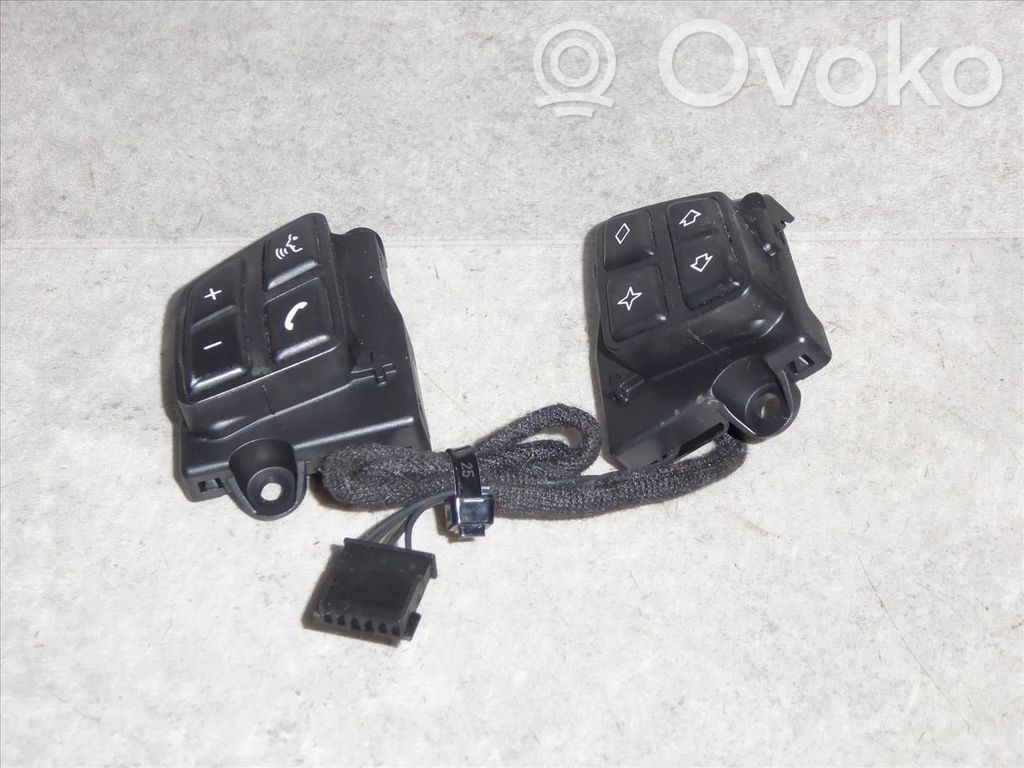 BMW 3 E90 E91 Steering wheel buttons/switches 
